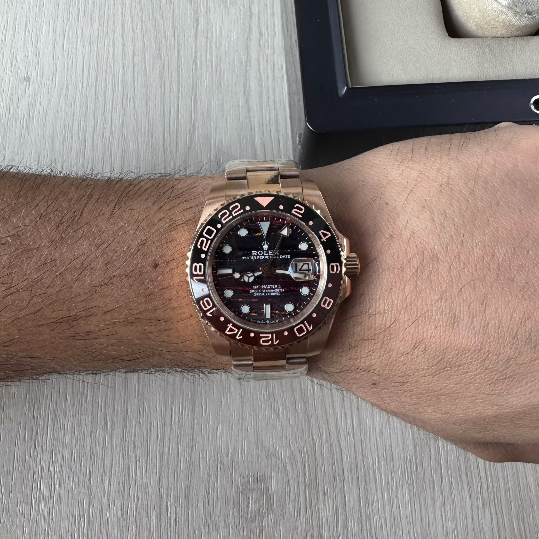 ROLEX GMT MASTER II ROSE PRETO 40MM