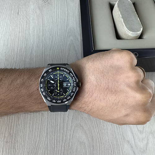 TAG HEUER F1 FORMULA 1 ORACLE RED BULL CINZA AMARELO 43MM