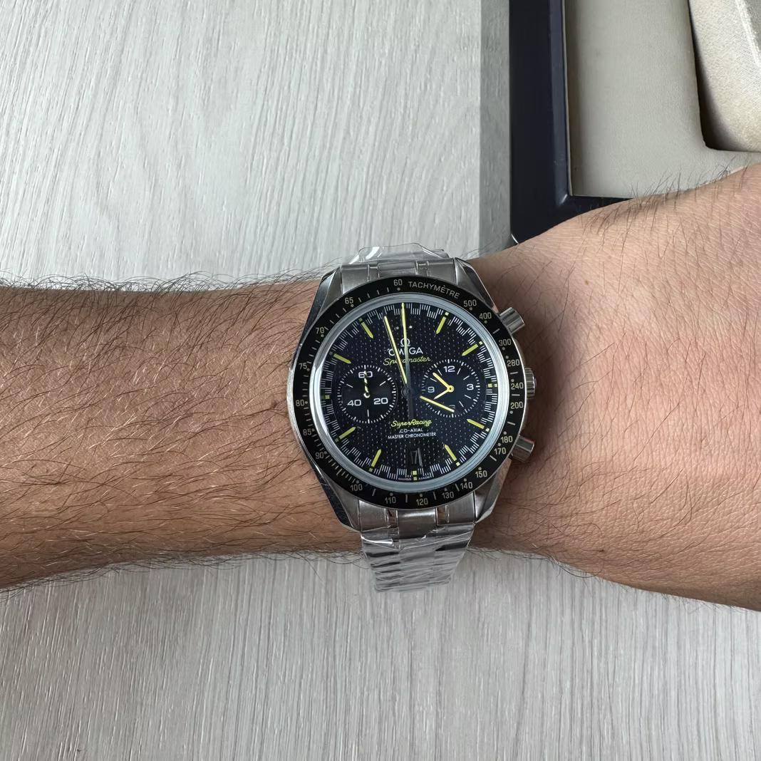 OMEGA SPEEDMASTER PRATA PRETO 44MM