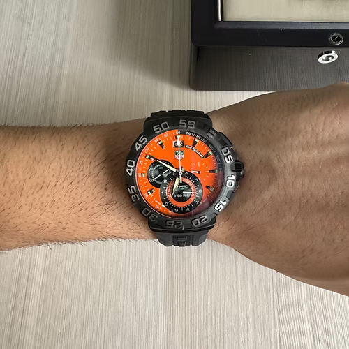 TAG HEUER F1 FORMULA 1 PRETO LARANJA KIMI 43MM