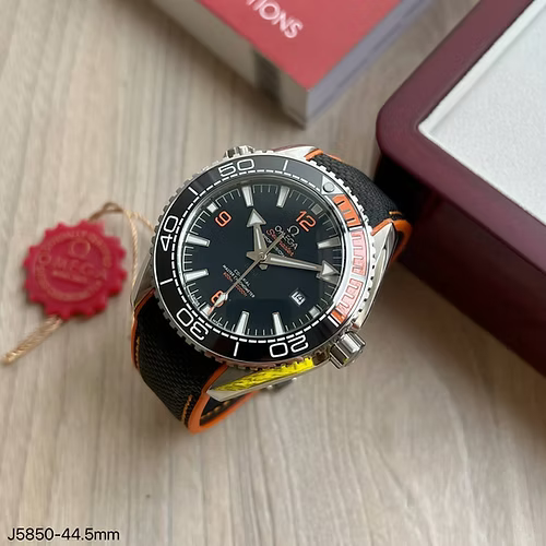 OMEGA SEAMASTER PRATA NYLON AUTOMÁTICO 44MM