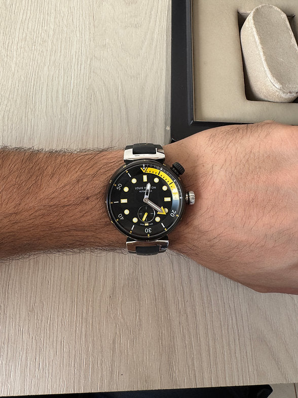 LOUIS VUITTON TAMBOUR PRETO AMARELO BORRACHA 41MM