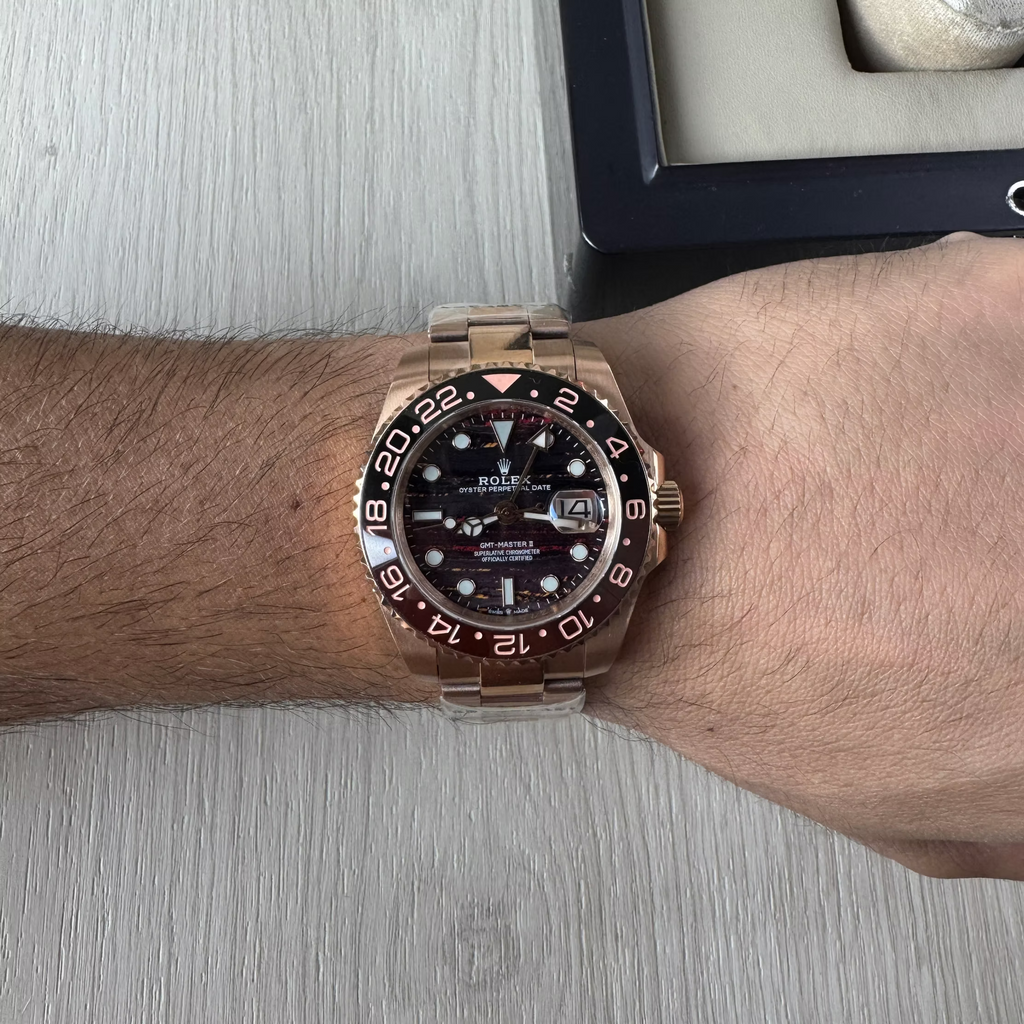 ROLEX GMT MASTER II ROSE PRETO 40MM