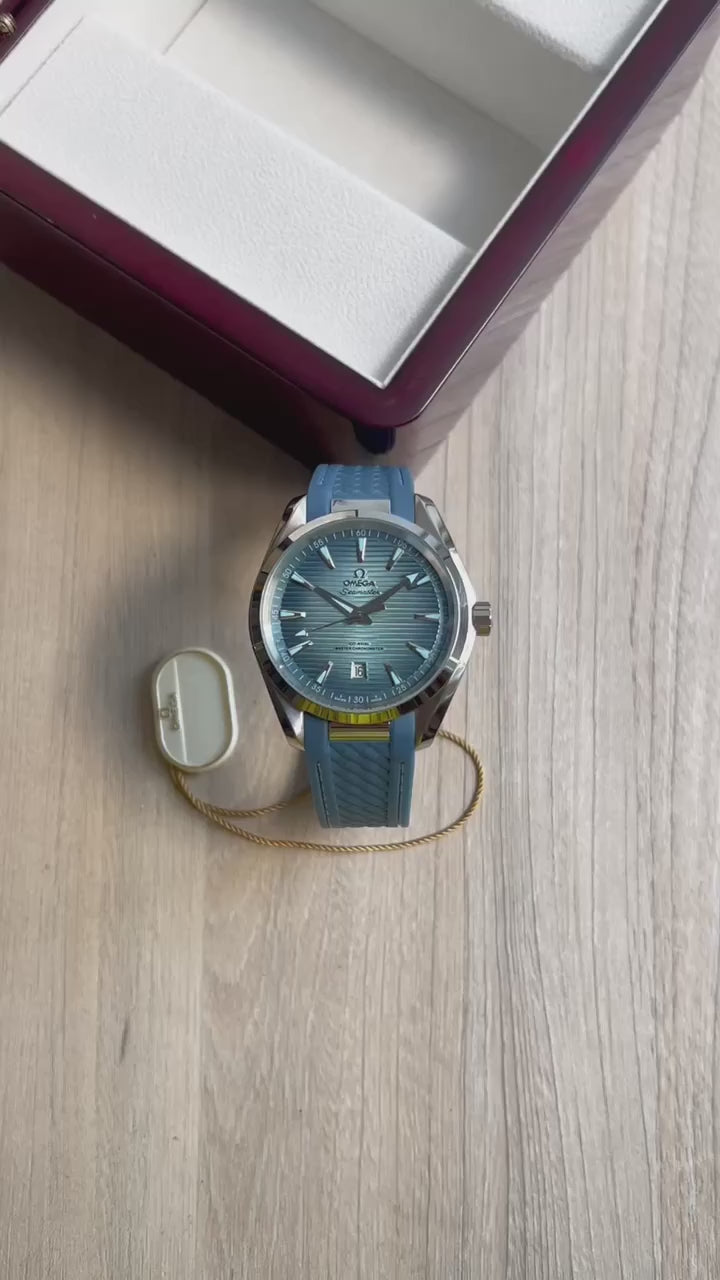 OMEGA SEAMASTER AQUATERRA AZUL BORRACHA 41MM