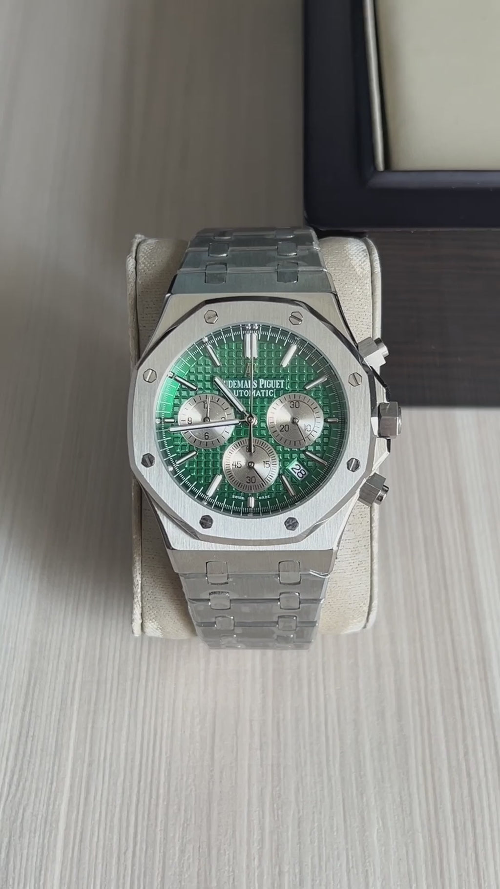 AUDEMARS PIGUET ROYAL CHRONOGRAPH PRATA VERDE 41MM