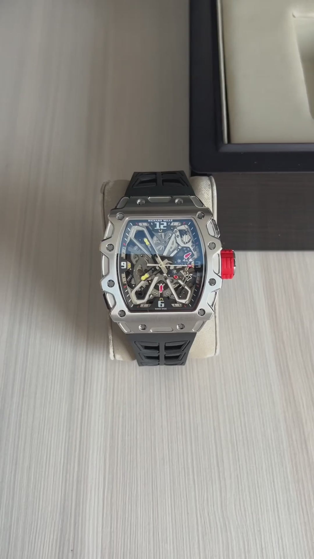 RICHARD MILLE PRATA VERMELHO 47MM