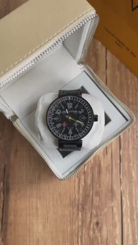 LOUIS VUITTON TAMBOUR PRETO COURO 41MM