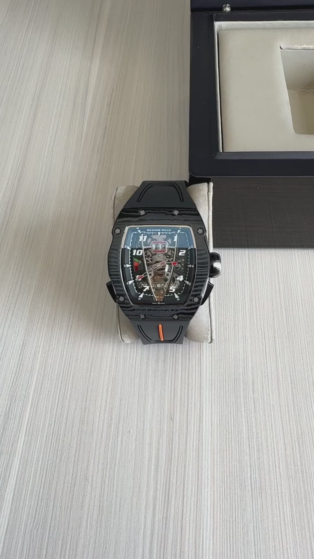 RICHARD MILLE PRETO 47MM