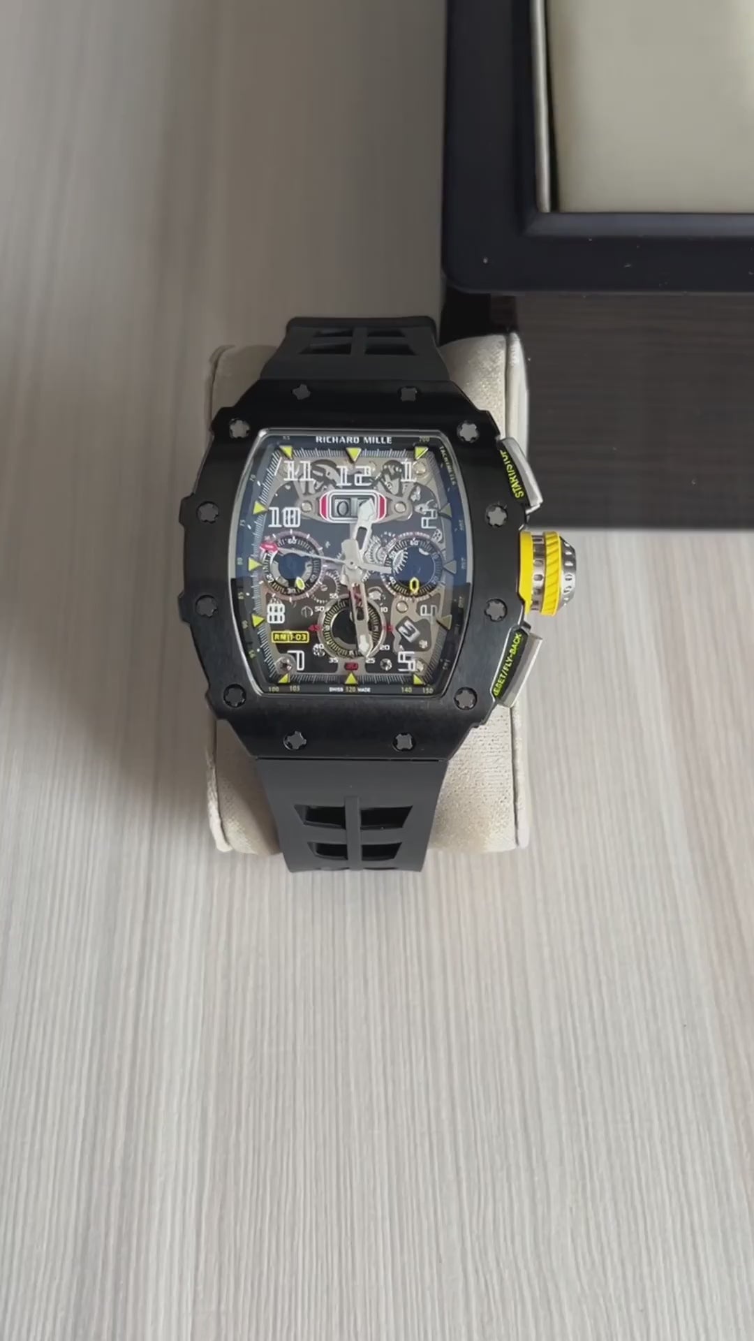 RICHARD MILLE PRETO AMARELO 47MM