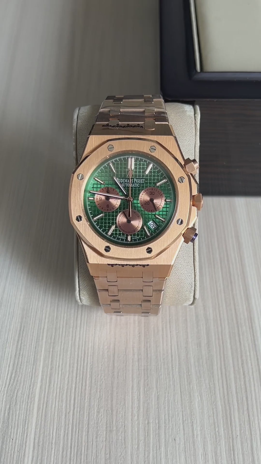 AUDEMARS PIGUET ROYAL CHRONOGRAPH ROSE VERDE 41MM